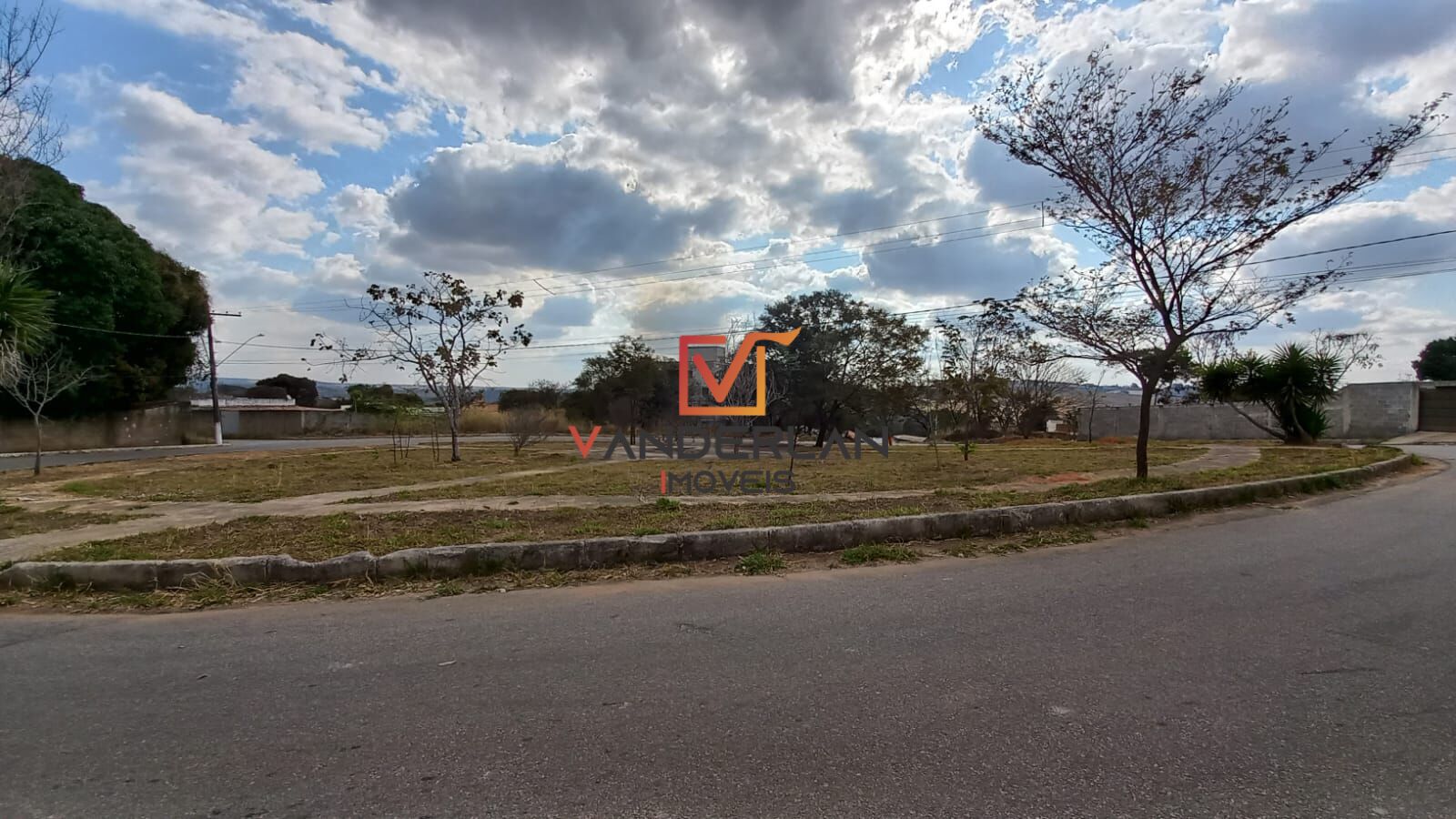 Terreno à venda - Novo Campinho,Pedro Leopoldo