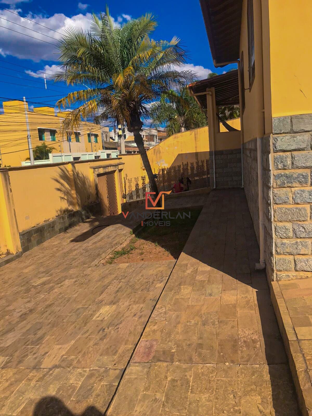 Casa à venda com 3 quartos - Parque Jardim Soli,Pedro Leopoldo