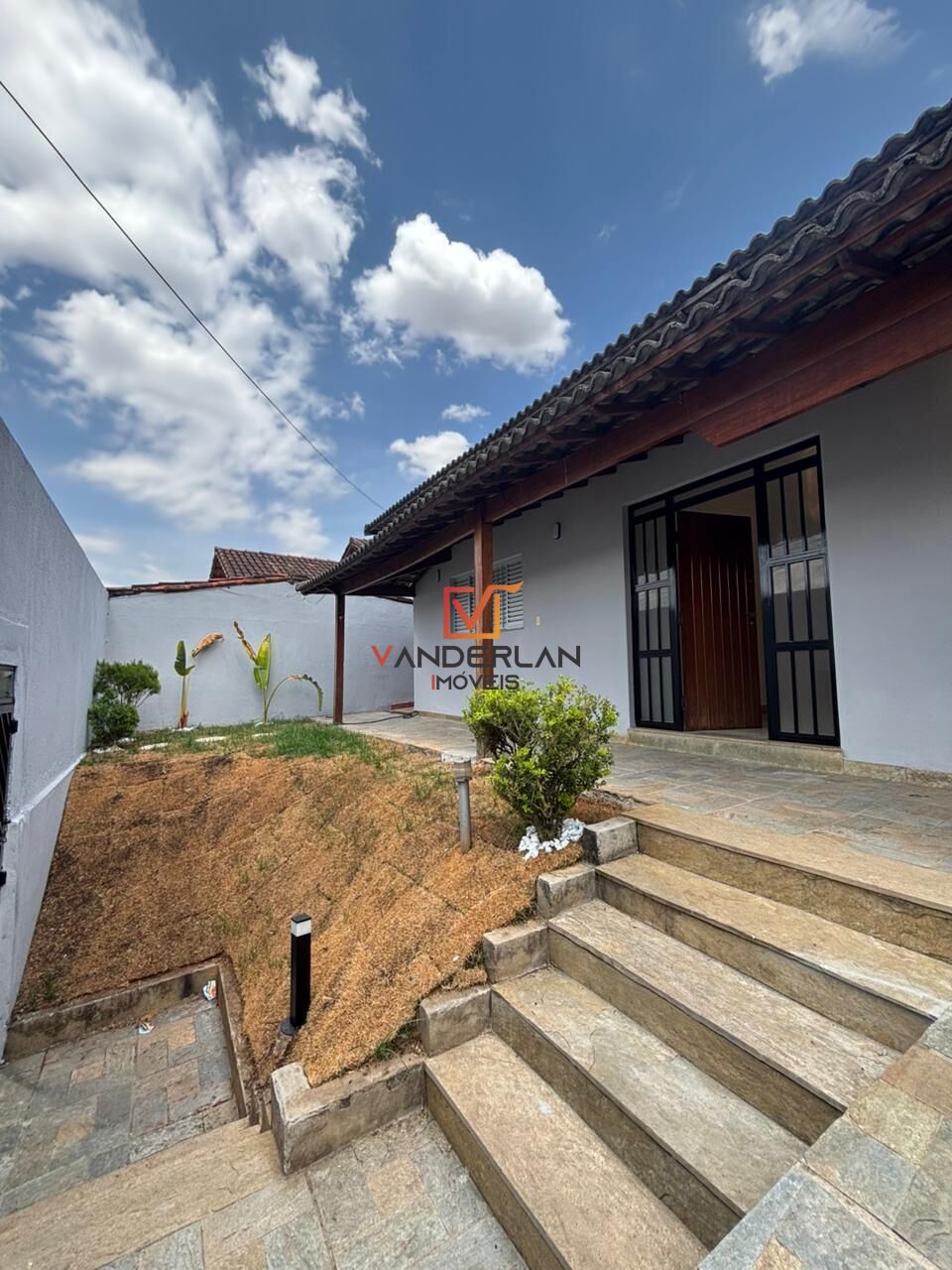 Casa à venda com 3 quartos - Parque Jardim Soli,Pedro Leopoldo