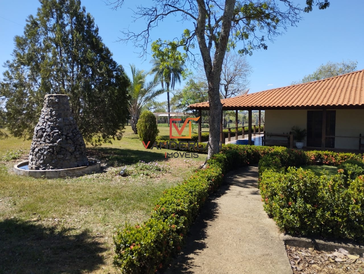 Fazenda à venda com 4 quartos - Abaetezinho,Abaeté