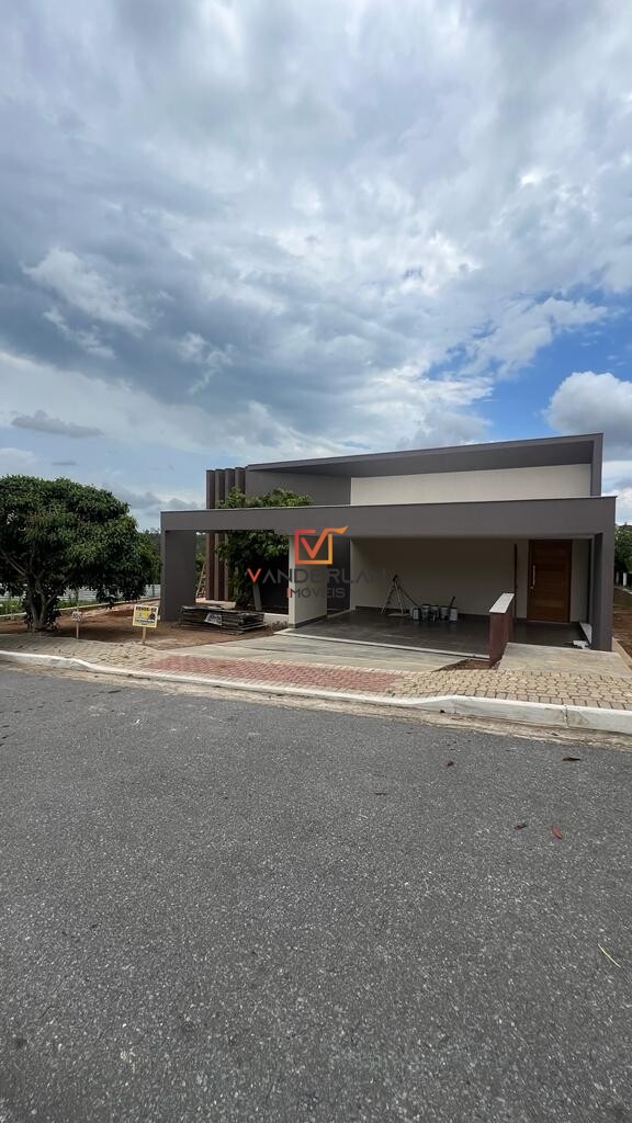 Casa Alto Padrão em Condomínio - Vanderlan Imóveis