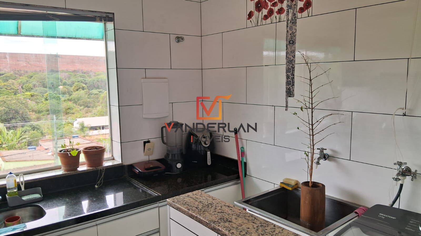 Apartamento dois quartos com área privativa - Vanderlan Imóveis