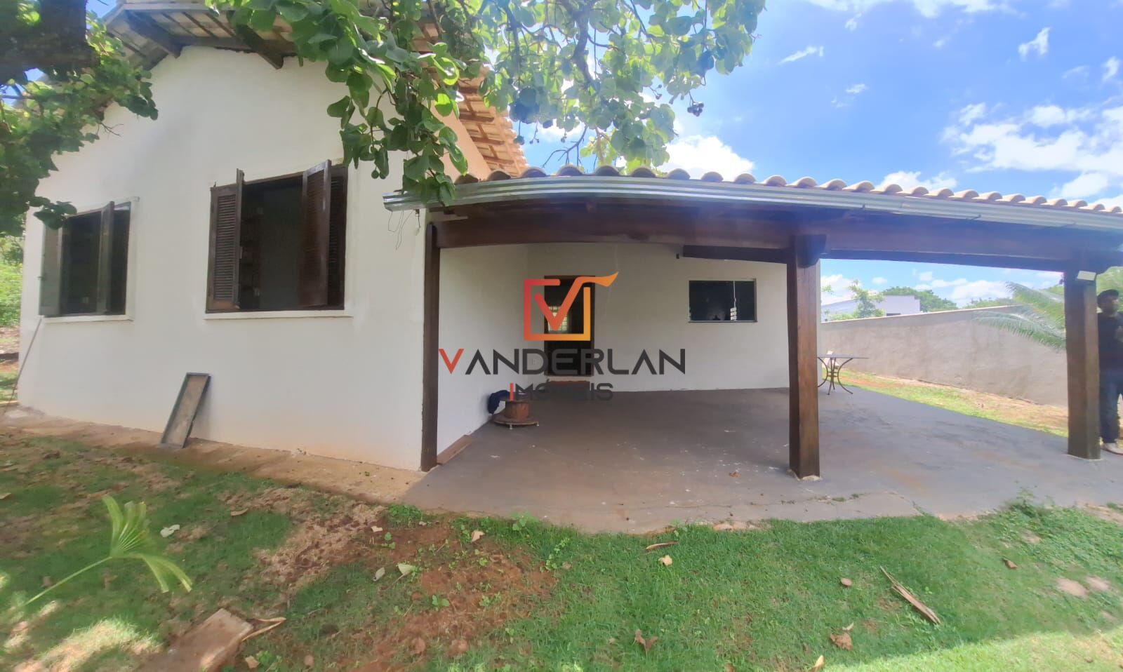  - Vanderlan Imóveis