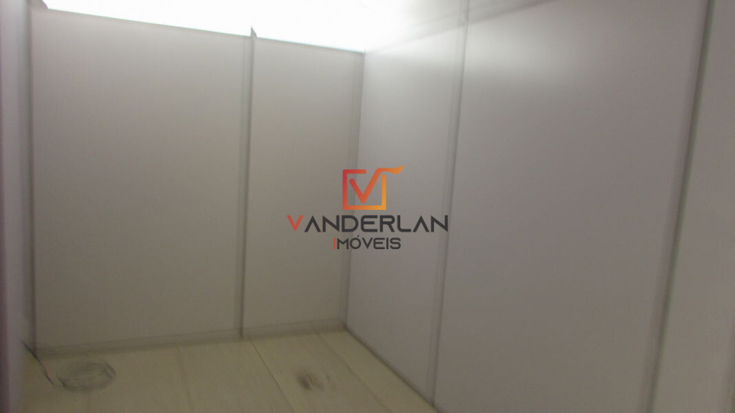 Sala comercial no centro de Pedro Leopoldo - Vanderlan Imóveis