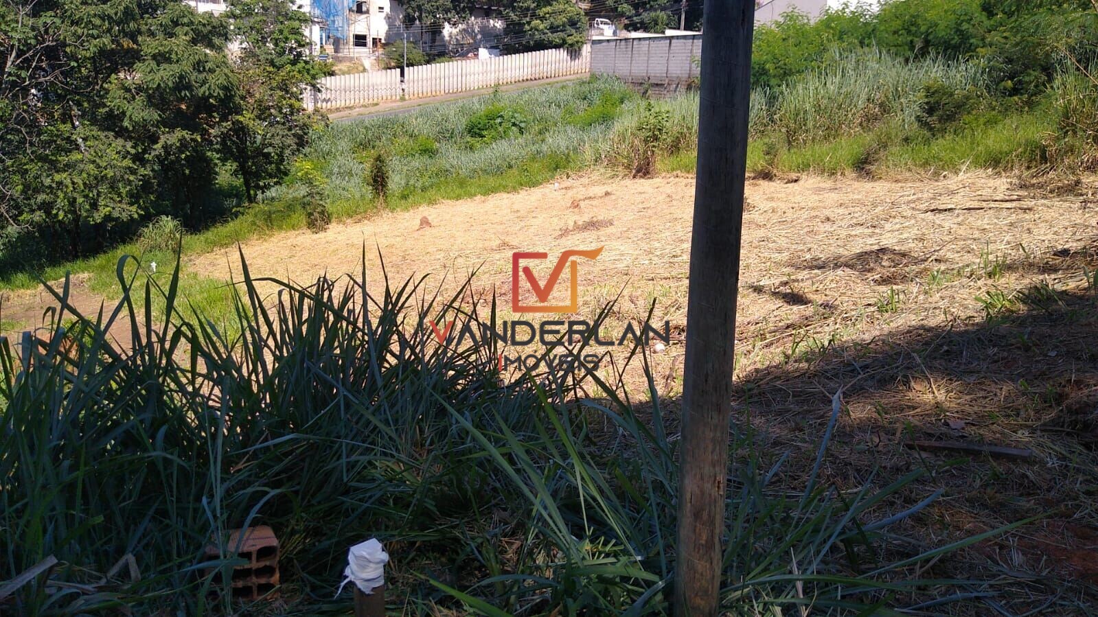 Excelente lote com projeto aprovado - Vanderlan Imóveis