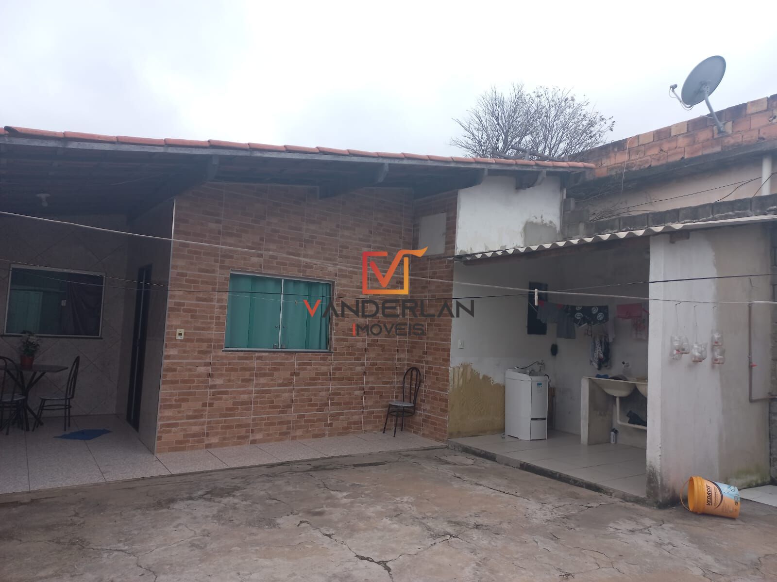 Casa à venda com 3 quartos - Teotônio Batista de Freitas,Pedro Leopoldo