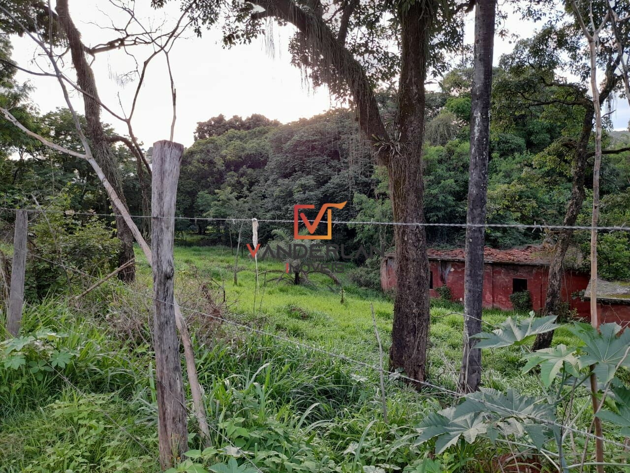 Terreno à venda - Lagoa de Santo Antonio,Pedro Leopoldo