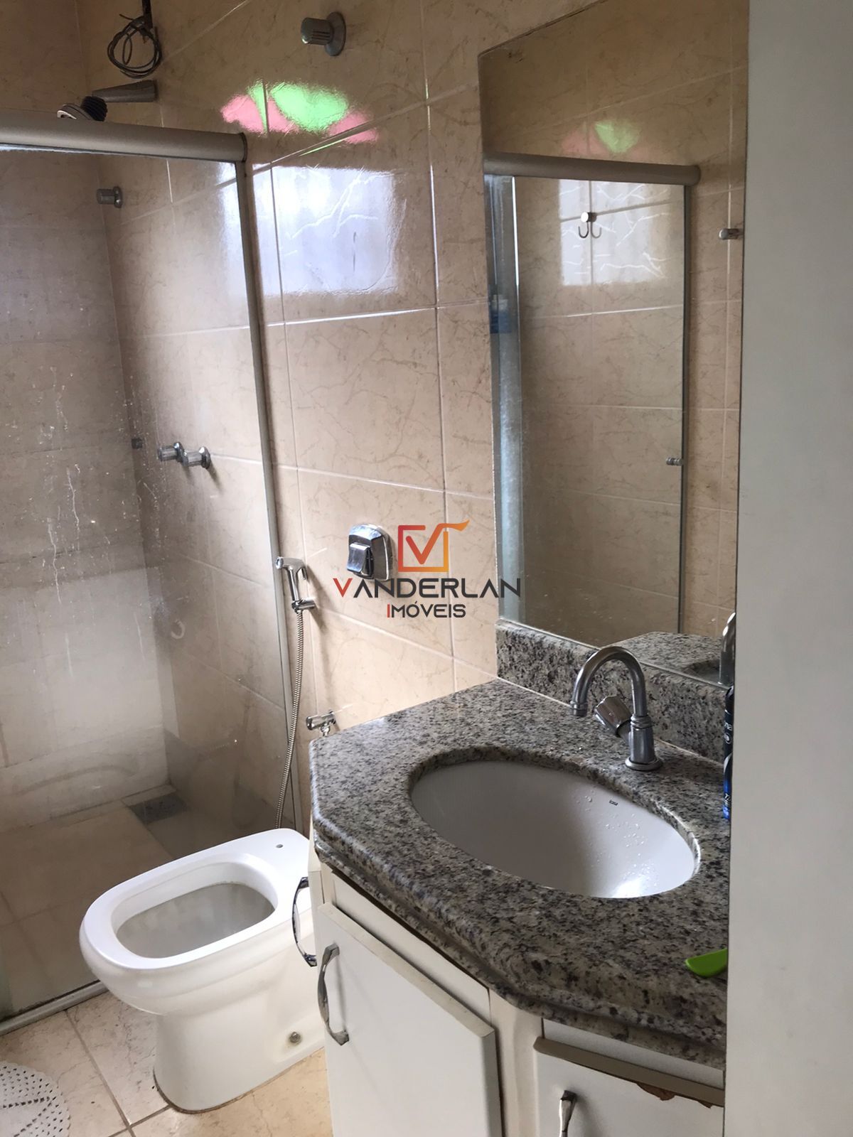 Linda casa no Andyara com quatro quartos e área gourmet - Vanderlan Imóveis