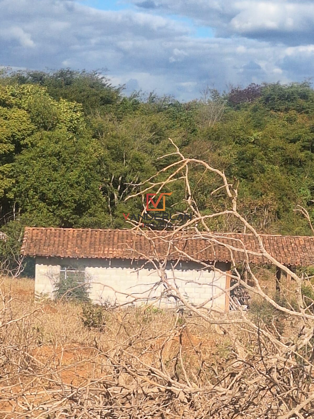 Linda Fazendinha - Vanderlan Imóveis