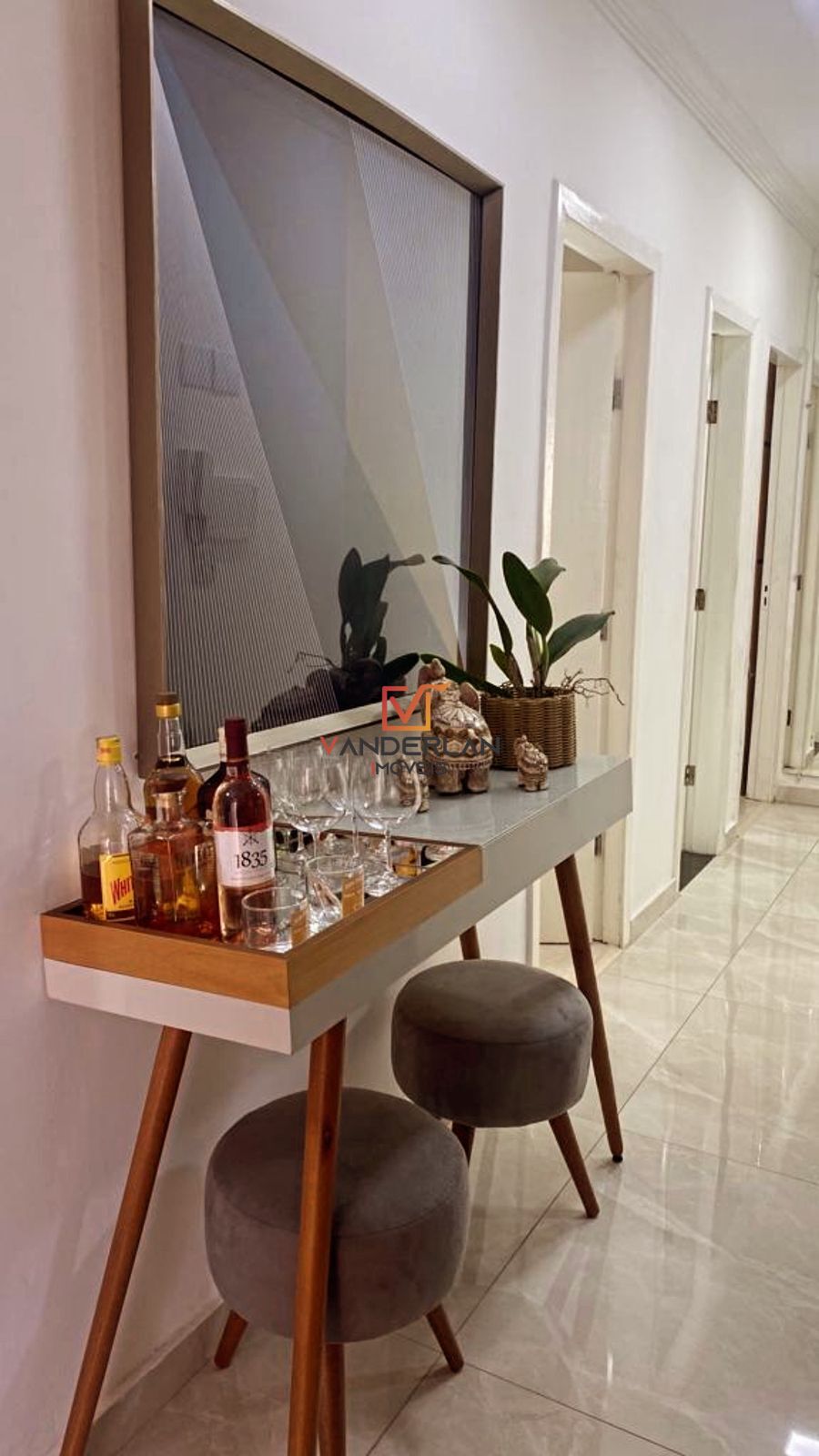 CASA TRÊS QUARTOS NO ANDYARA - Vanderlan Imóveis