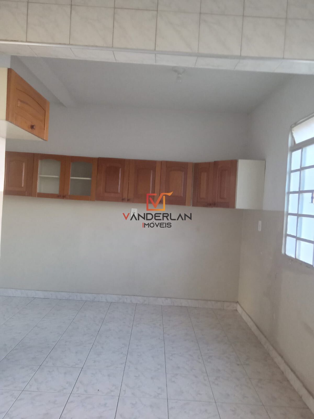 Apartamento três quartos - Vanderlan Imóveis