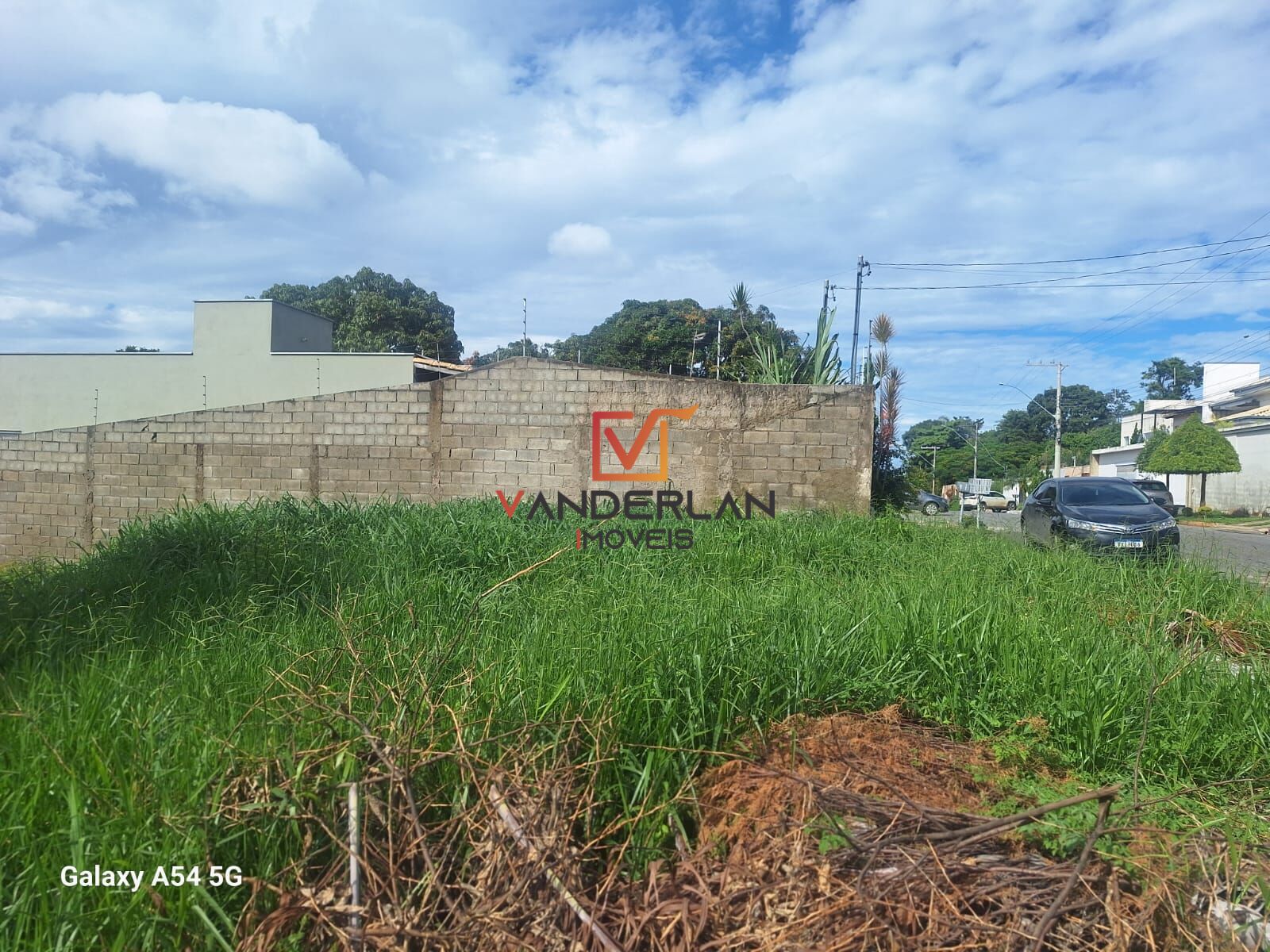  - Vanderlan Imóveis