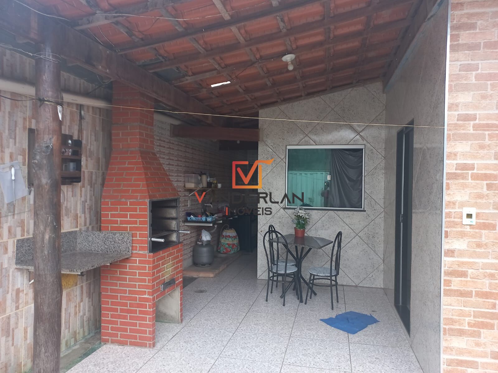 Casa à venda com 3 quartos - Teotônio Batista de Freitas,Pedro Leopoldo