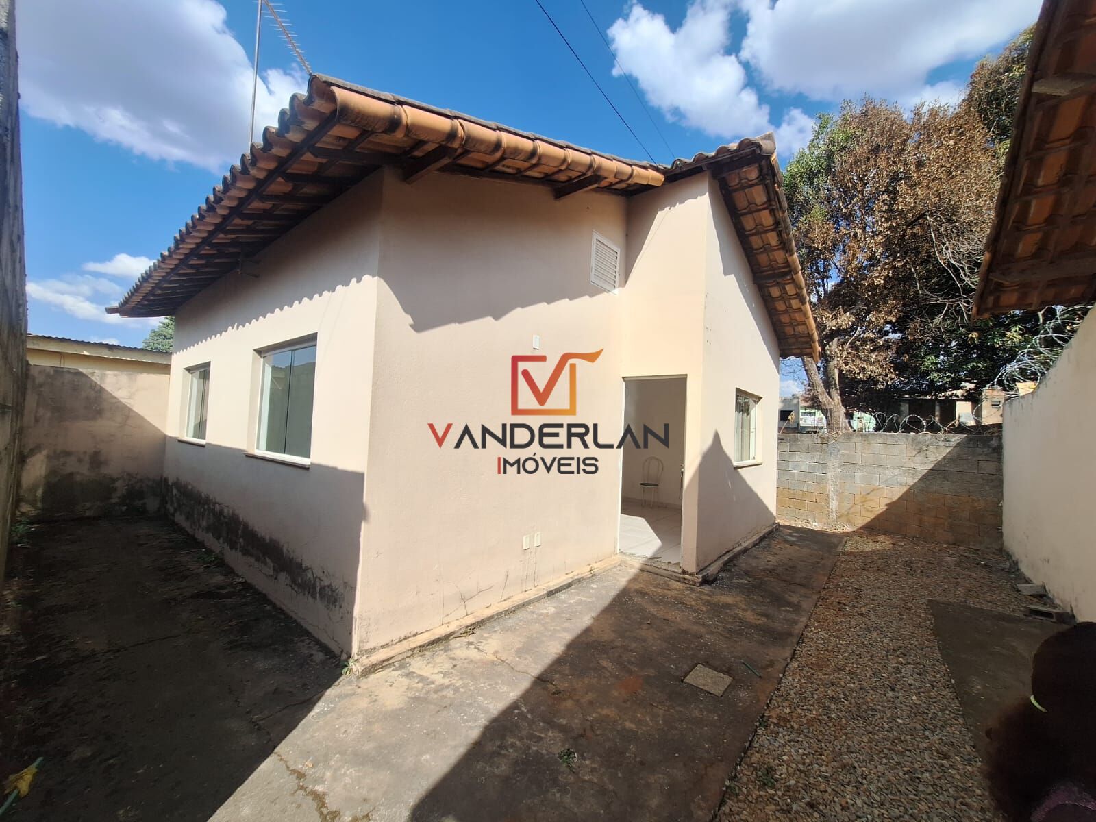 Casa à venda com 2 quartos - Lagoa de Santo Antonio,Pedro Leopoldo