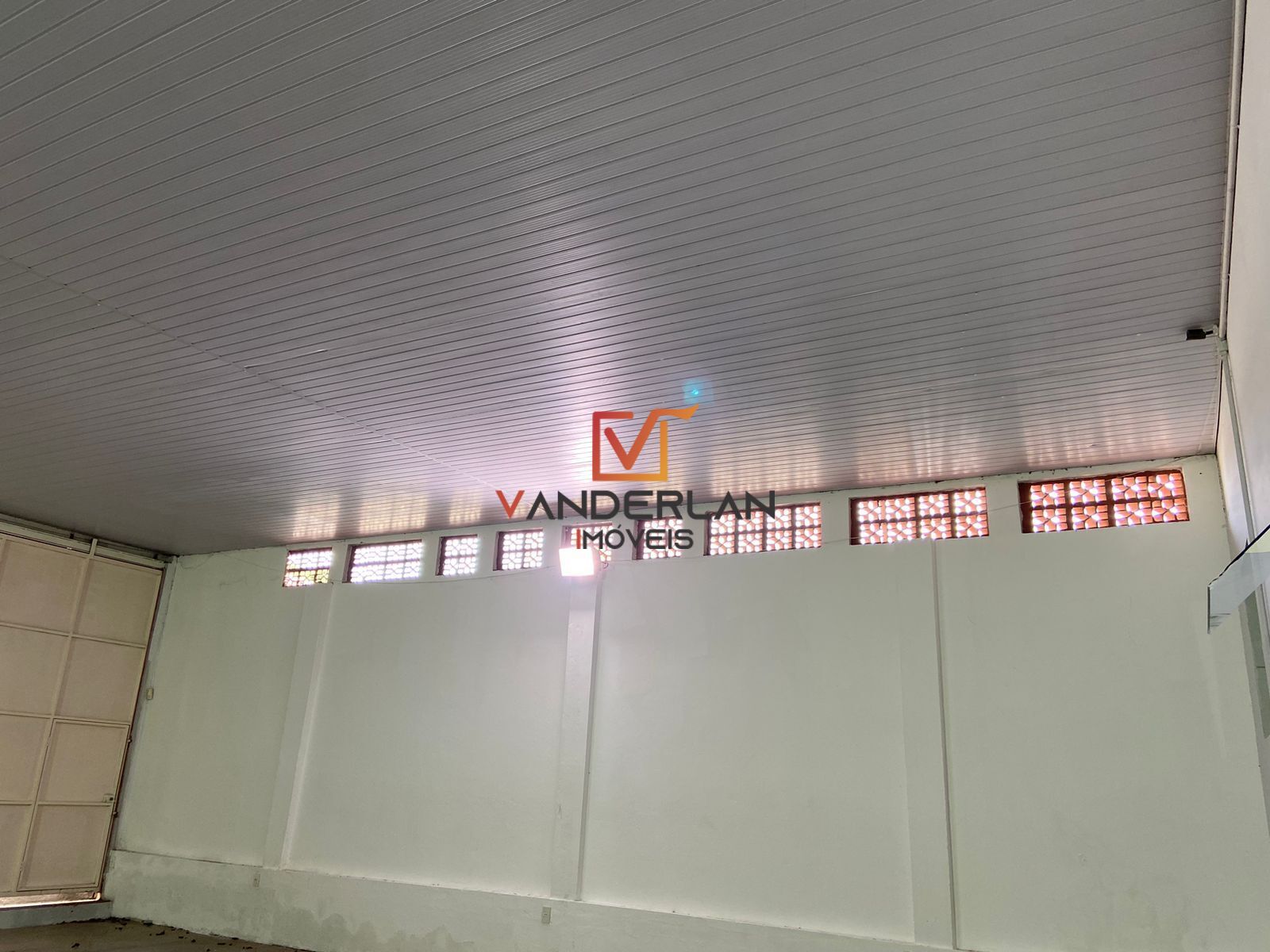 Pavilhão à venda - Andyara,Pedro Leopoldo